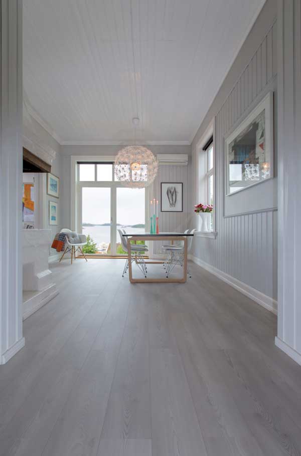 Original_Pine-Silver_1600-4211_RSH.jpg